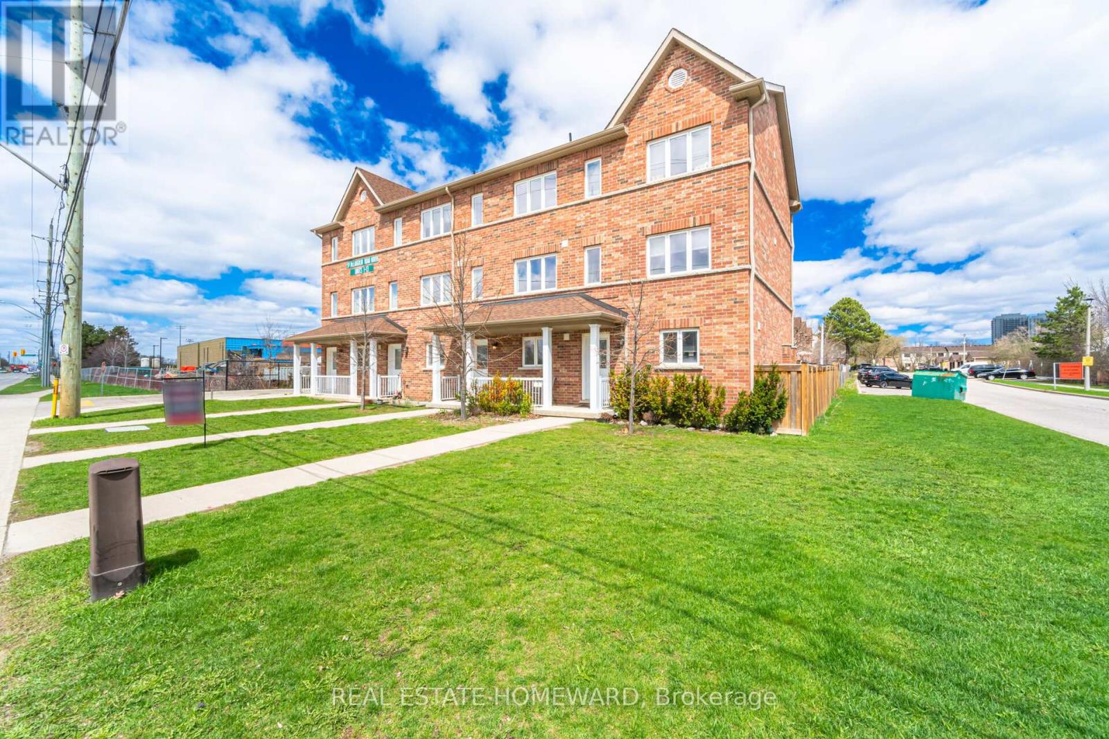 2 - 59 MCLAUGHLIN ROAD N, Brampton (Brampton West), Ontario, L6X1Y7 — Photo 3