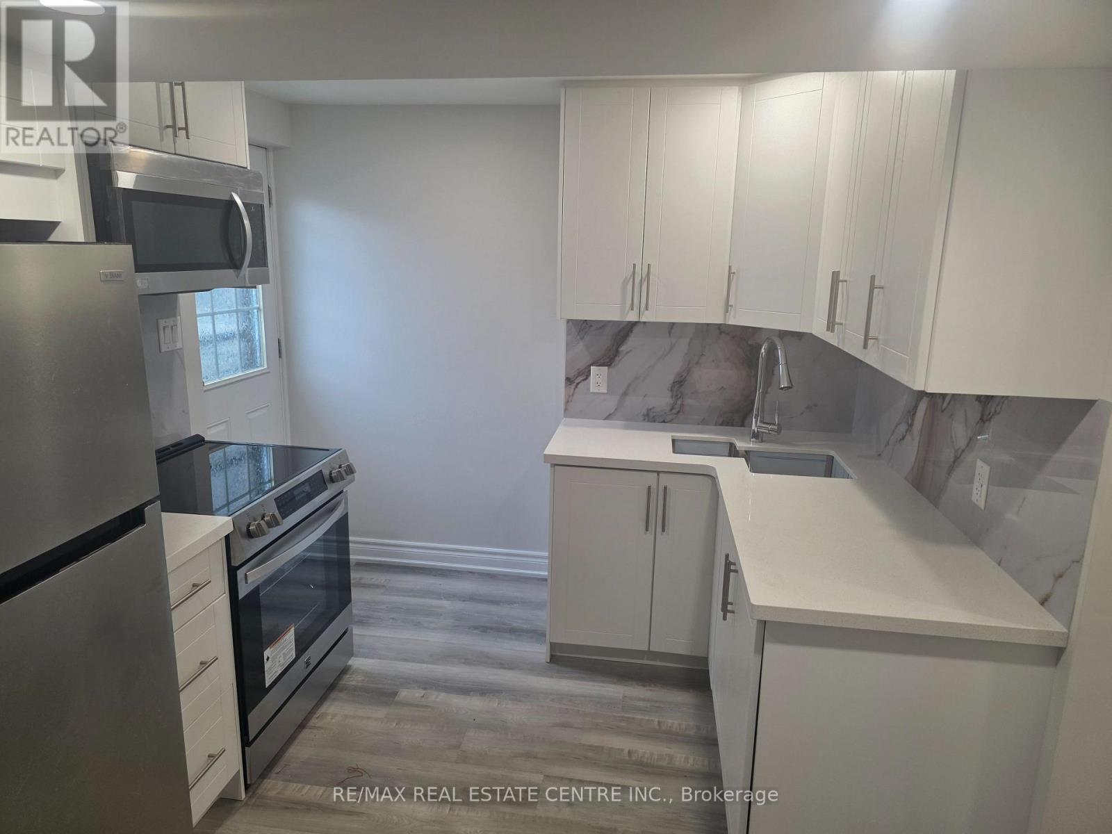 60 BESTON DRIVE, Hamilton (Lisgar), Ontario, L8T4W7 — Photo 3