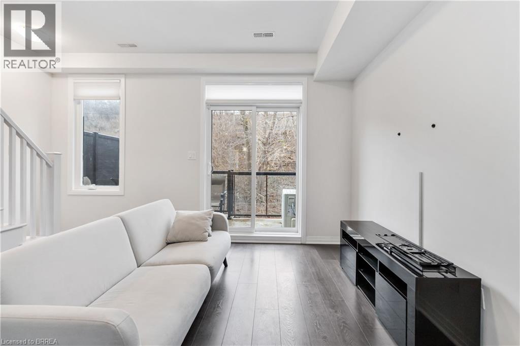 2 WILLOW Street Unit# 60, Paris, Ontario, N3L0K7 — Photo 3