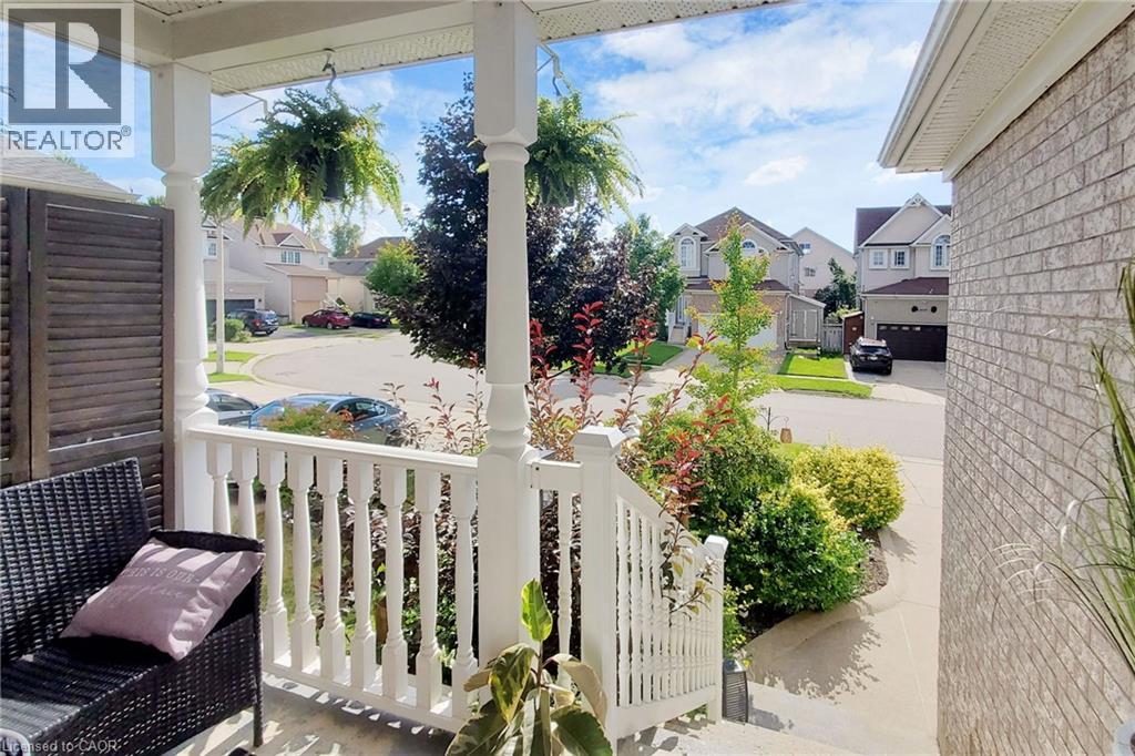 658 MORTIMER Drive, Cambridge, Ontario, N3H5R7 — Photo 3