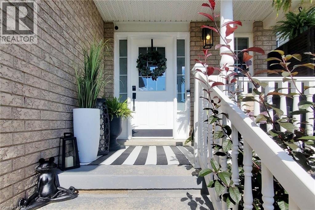 658 MORTIMER Drive, Cambridge, Ontario, N3H5R7 — Photo 4