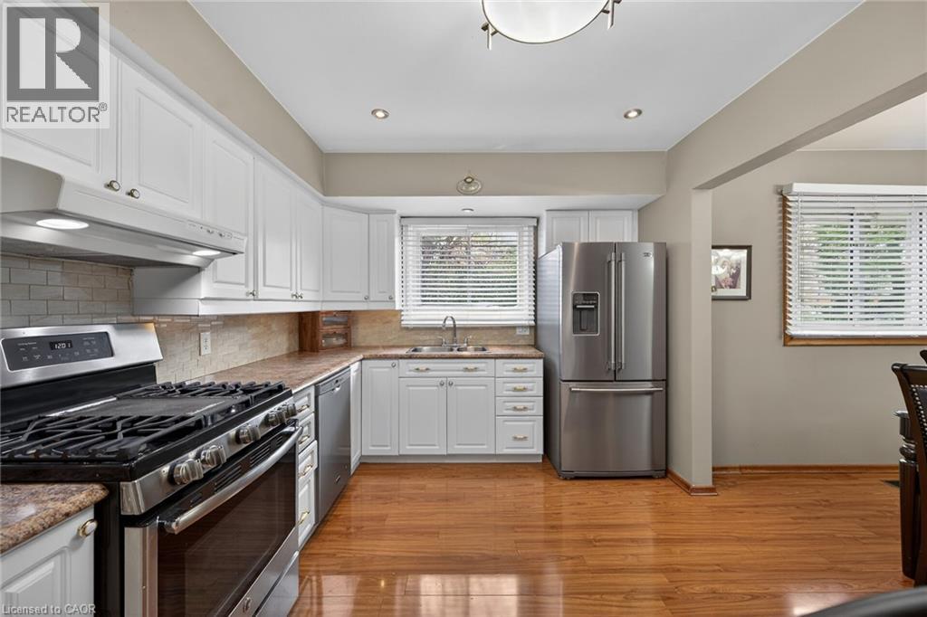 210 COLUMBIA Drive, Hamilton, Ontario, L9C3Y6 — Photo 16