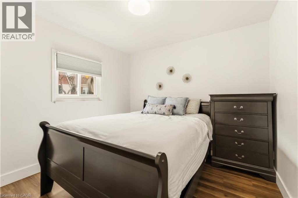 27 EDINBURGH Avenue, Hamilton, Ontario, L8H2C4 — Photo 11