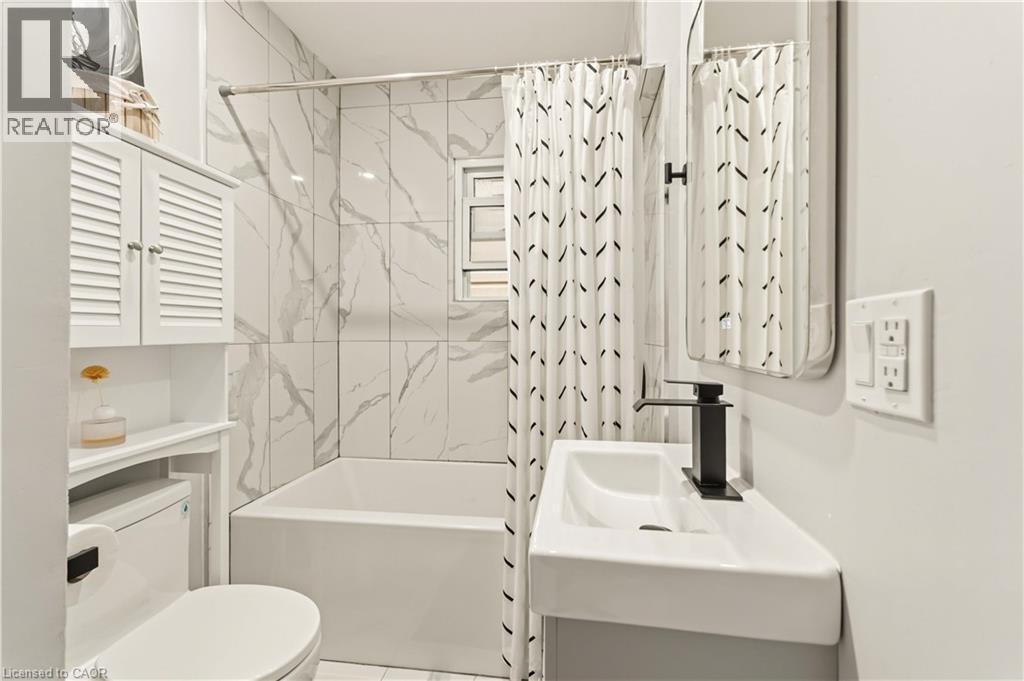 27 EDINBURGH Avenue, Hamilton, Ontario, L8H2C4 — Photo 13