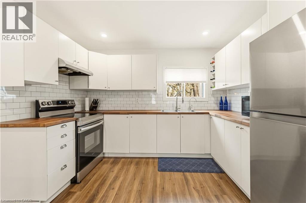 27 EDINBURGH Avenue, Hamilton, Ontario, L8H2C4 — Photo 8