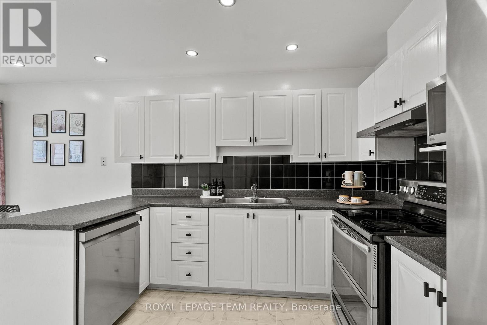 5 MILNER DOWNS CRESCENT, Ottawa, Ontario, K2M2S6 — Photo 14