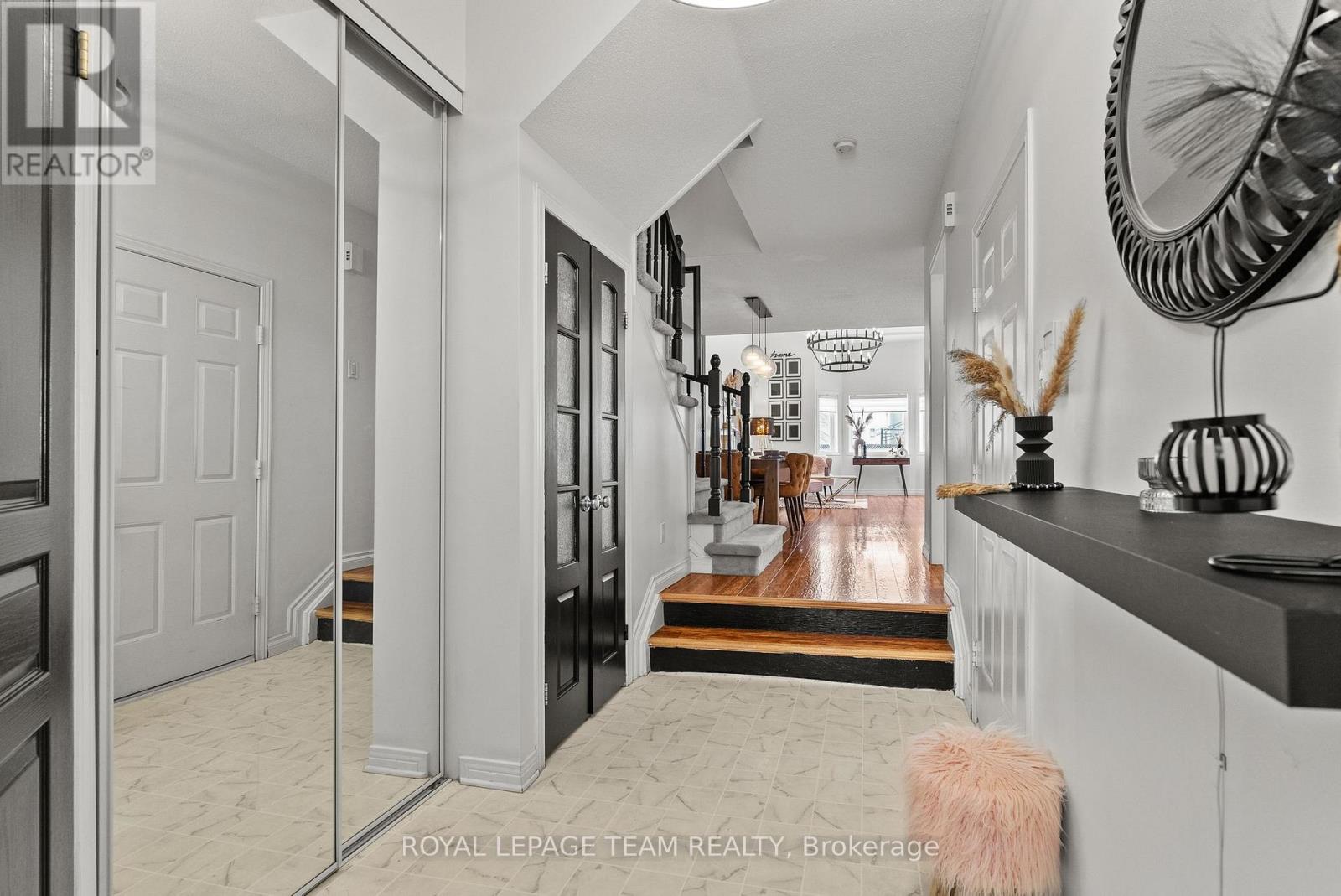 5 MILNER DOWNS CRESCENT, Ottawa, Ontario, K2M2S6 — Photo 6