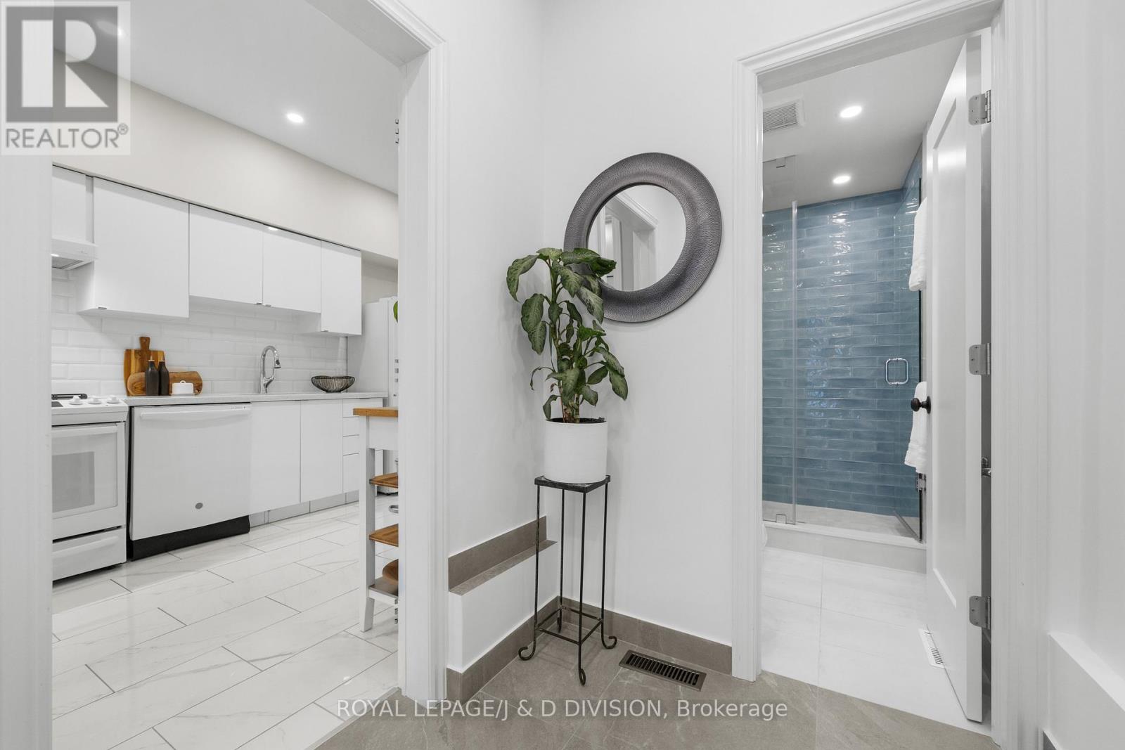 28 ARGYLE STREET, Toronto (Trinity-Bellwoods), Ontario, M6J1N4 — Photo 10