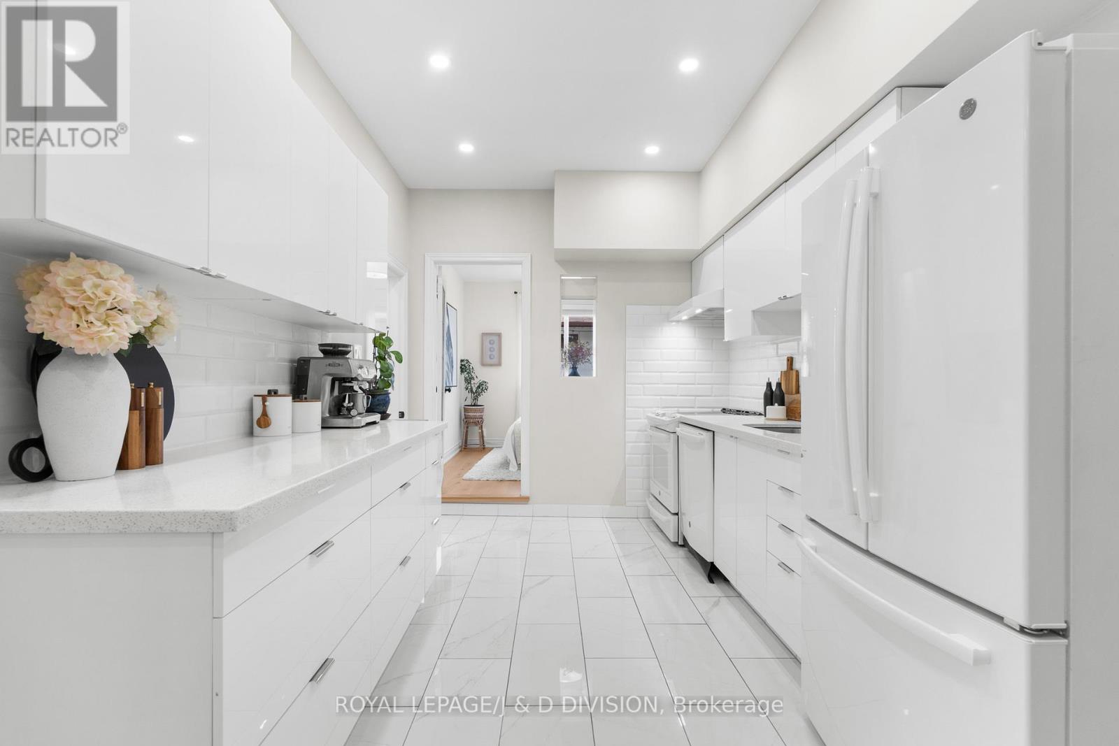 28 ARGYLE STREET, Toronto (Trinity-Bellwoods), Ontario, M6J1N4 — Photo 7