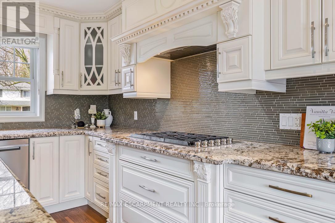 996 CRESTHAMPTON LANE, Mississauga (Lorne Park), Ontario, L5H2X1 — Photo 12