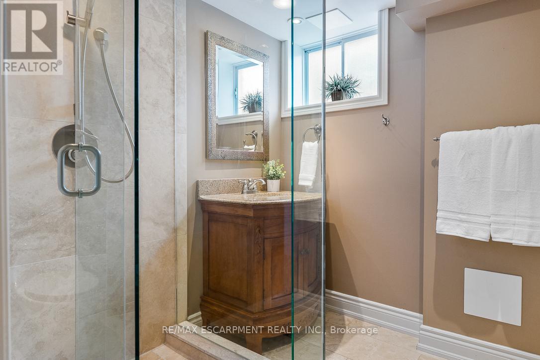 996 CRESTHAMPTON LANE, Mississauga (Lorne Park), Ontario, L5H2X1 — Photo 40