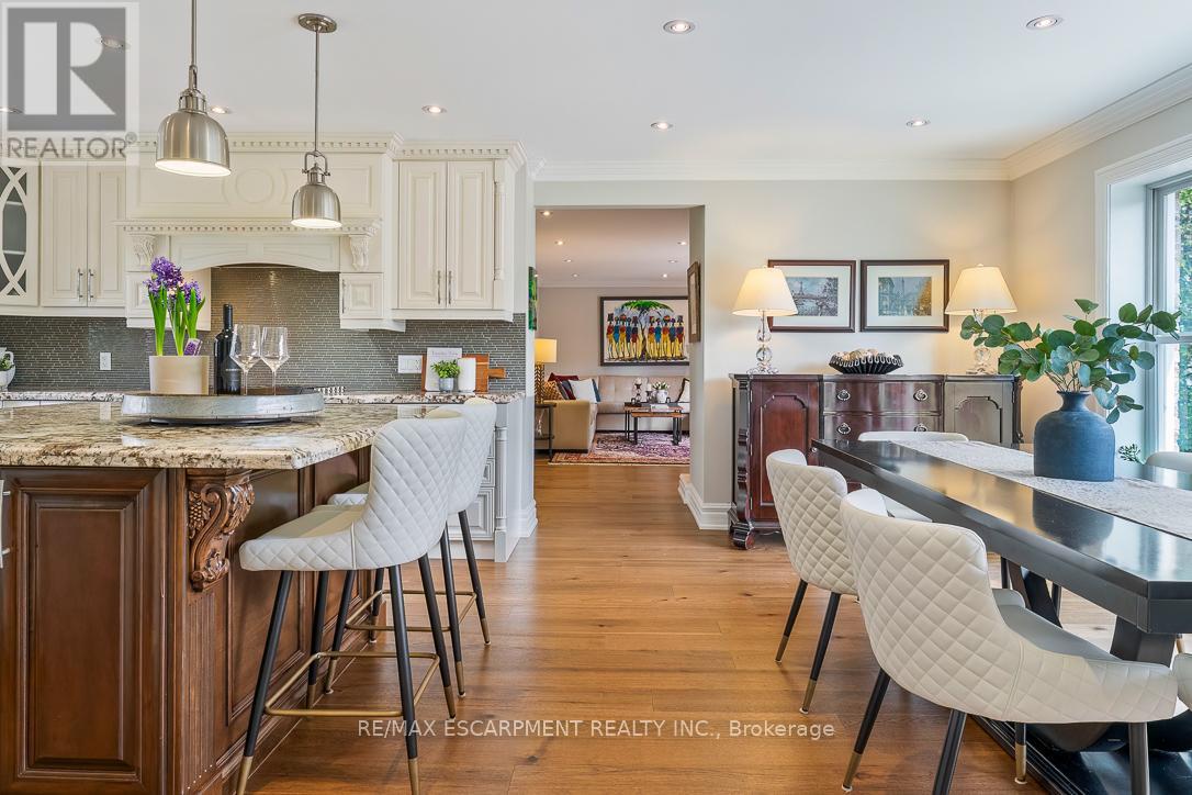 996 CRESTHAMPTON LANE, Mississauga (Lorne Park), Ontario, L5H2X1 — Photo 8