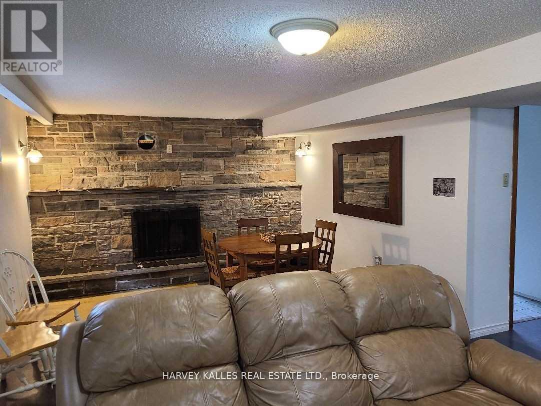 LOWER - 2379 HENSALL STREET, Mississauga (Cooksville), Ontario, L5A2T1 — Photo 3