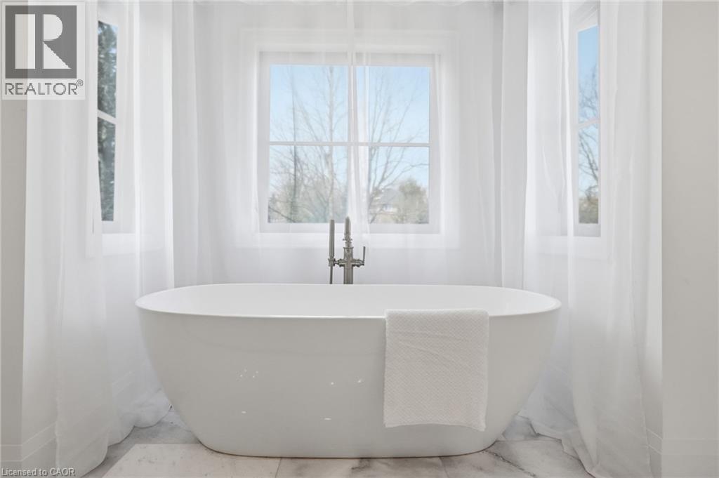 136 ROCKCLIFFE Road, Waterdown, Ontario, L9H7H3 — Photo 34