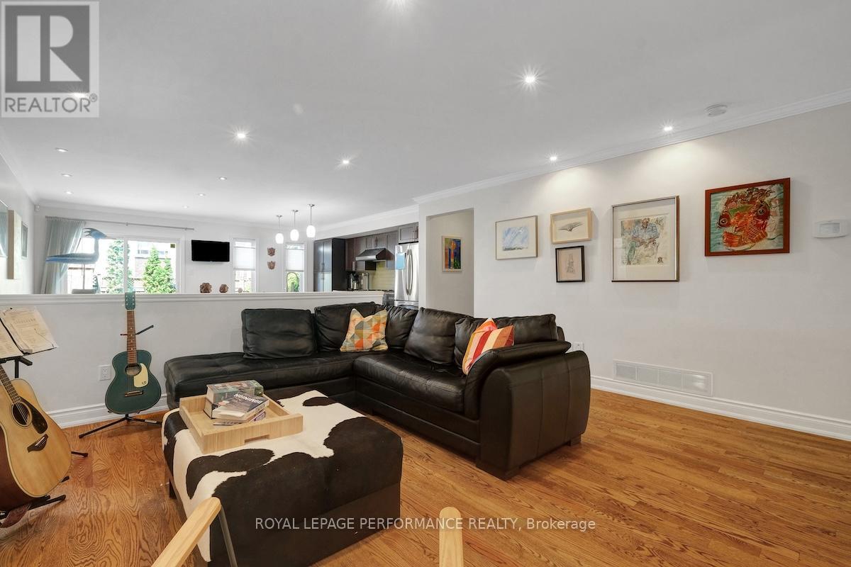 257 CURRELL AVENUE, Ottawa, Ontario, K1Z7J5 — Photo 4