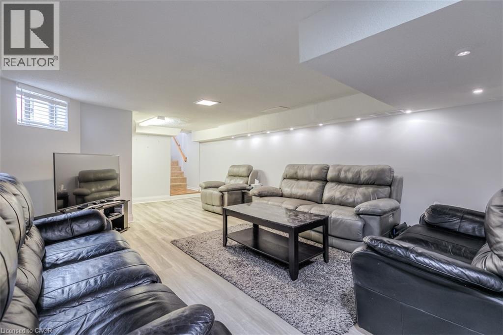 41 SPRINGHURST Avenue, Toronto, Ontario, M6K1B4 — Photo 32