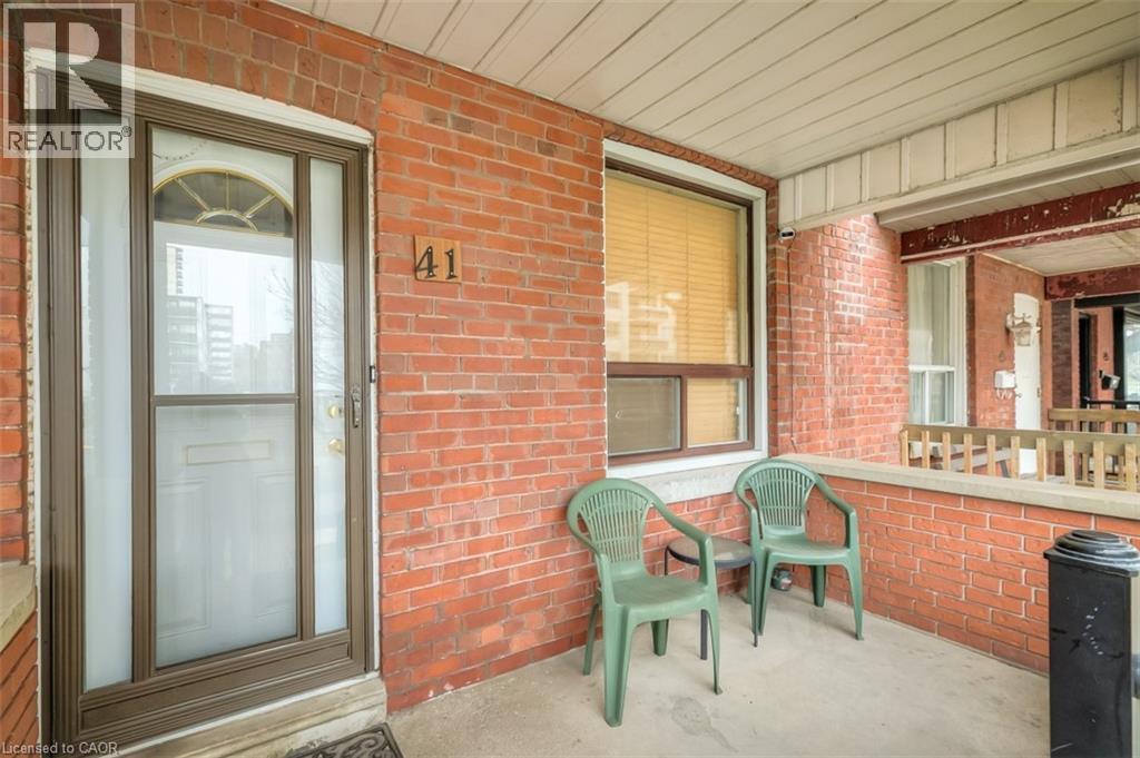 41 SPRINGHURST Avenue, Toronto, Ontario, M6K1B4 — Photo 4