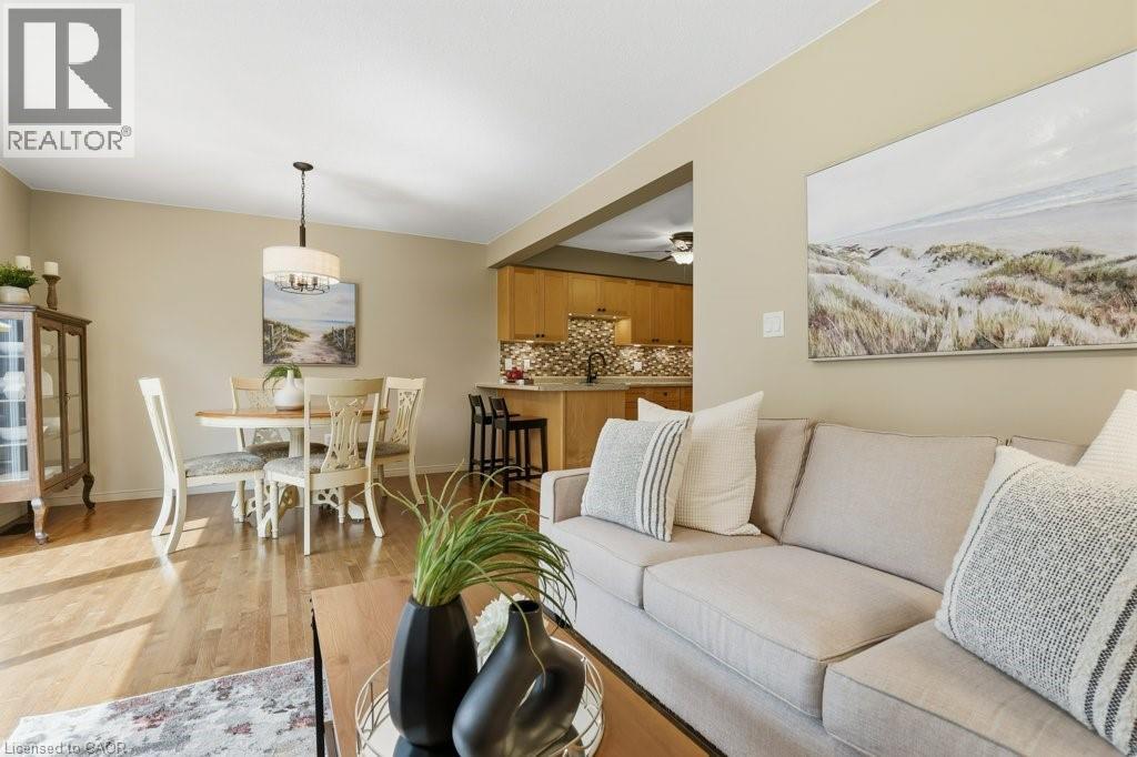 42 FALLOWFIELD Drive Unit# 15, Kitchener, Ontario, N2C0A8 — Photo 10