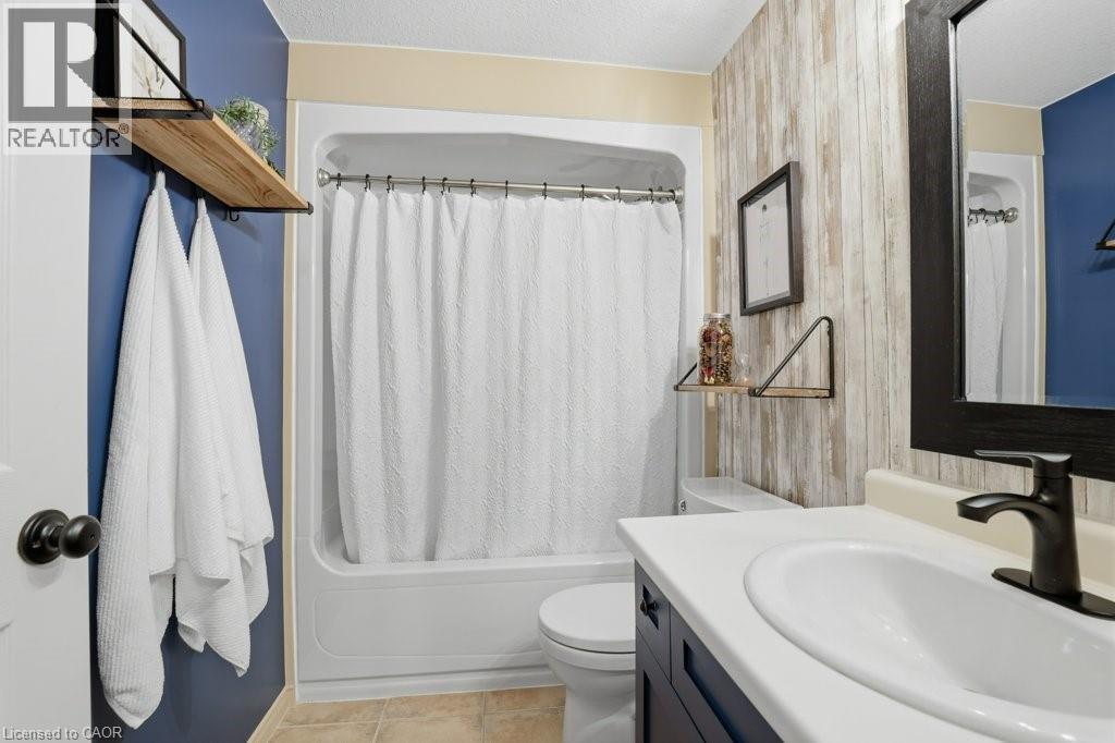 42 FALLOWFIELD Drive Unit# 15, Kitchener, Ontario, N2C0A8 — Photo 16