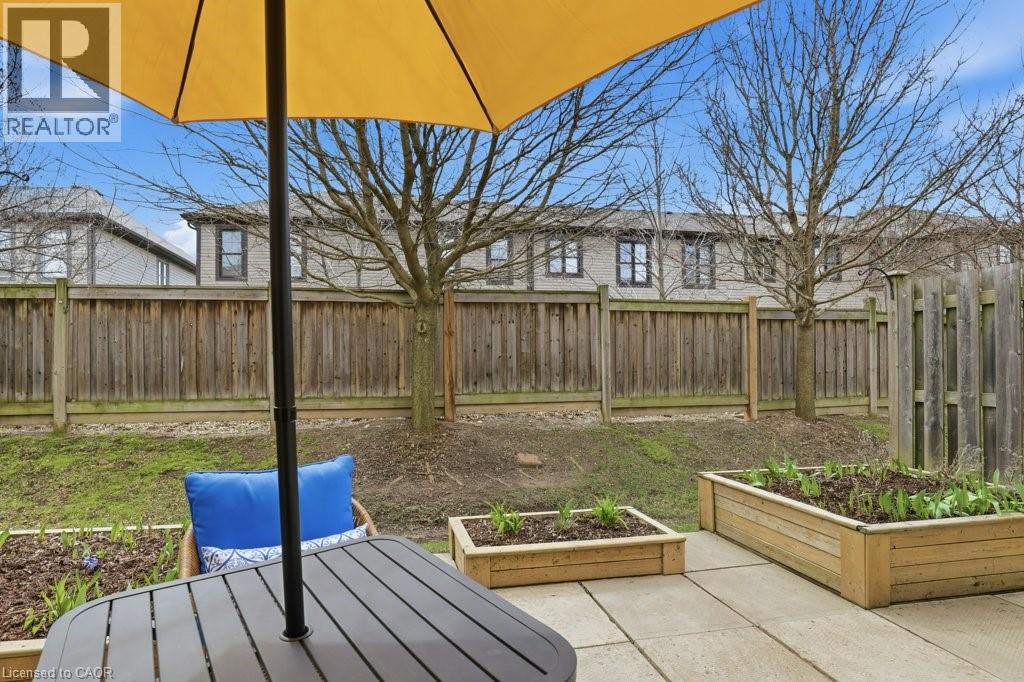 42 FALLOWFIELD Drive Unit# 15, Kitchener, Ontario, N2C0A8 — Photo 23