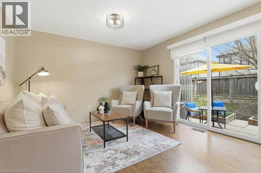 42 FALLOWFIELD Drive Unit# 15, Kitchener, Ontario, N2C0A8 — Photo 8