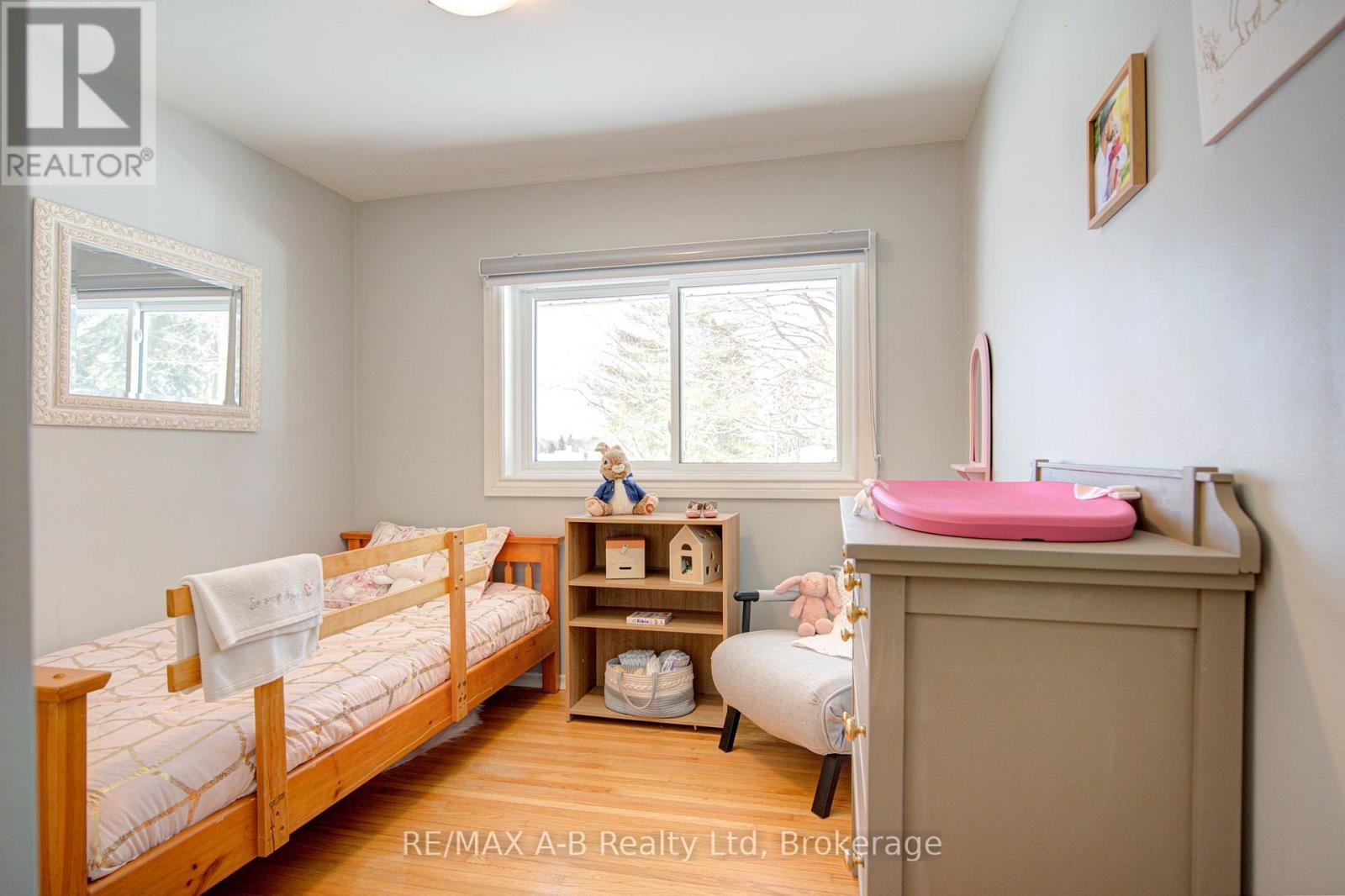 19 LINTON PLACE, Kitchener, Ontario, N2B2K1 — Photo 16