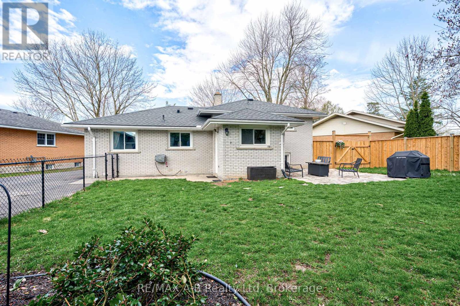 19 LINTON PLACE, Kitchener, Ontario, N2B2K1 — Photo 33