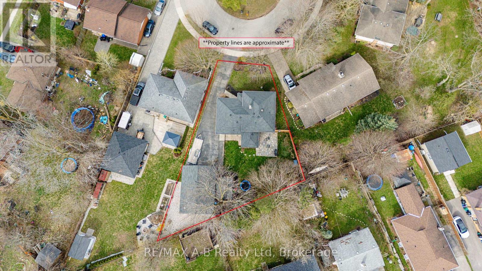 19 LINTON PLACE, Kitchener, Ontario, N2B2K1 — Photo 42