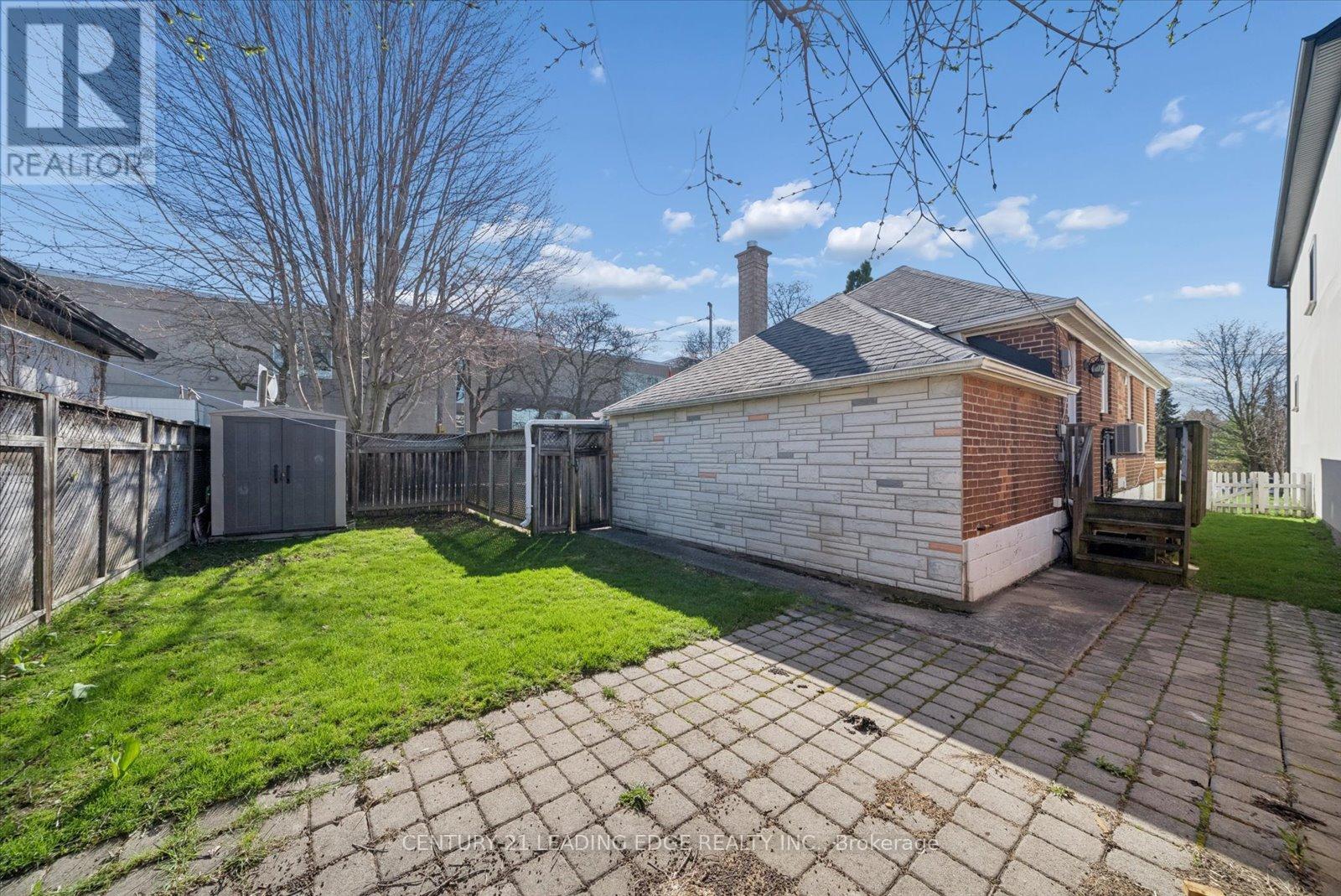 490 ARLINGTON AVENUE, Toronto (Humewood-Cedarvale), Ontario, M6C3A2 — Photo 3