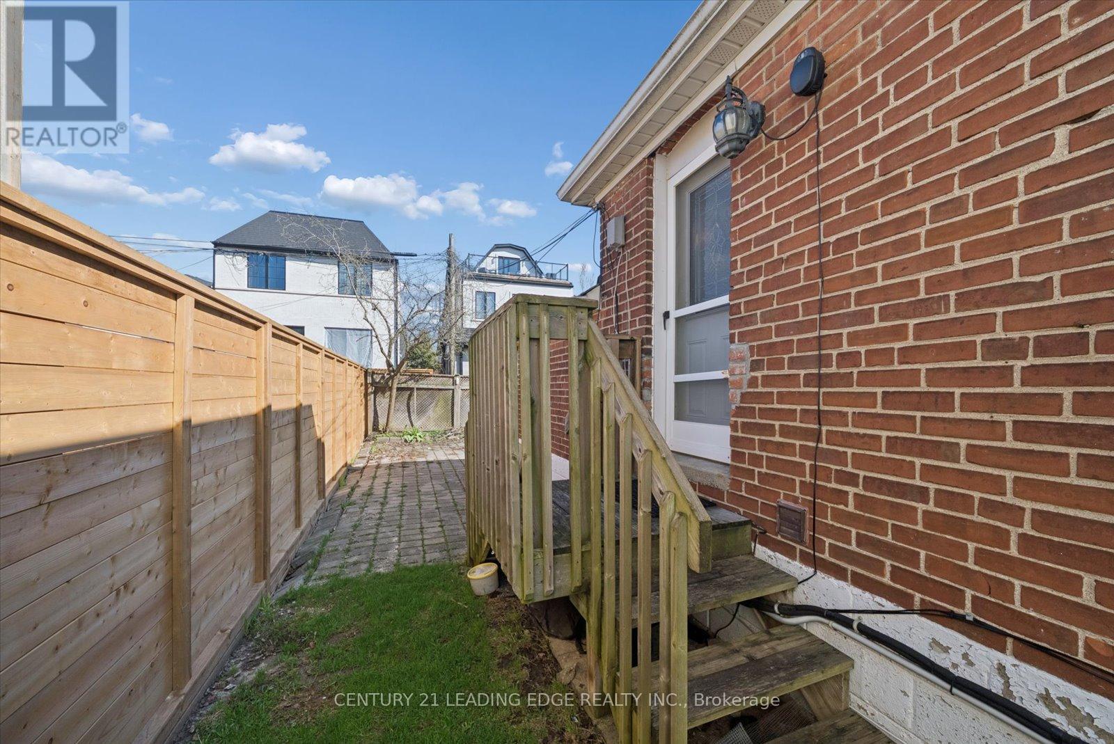 490 ARLINGTON AVENUE, Toronto (Humewood-Cedarvale), Ontario, M6C3A2 — Photo 49
