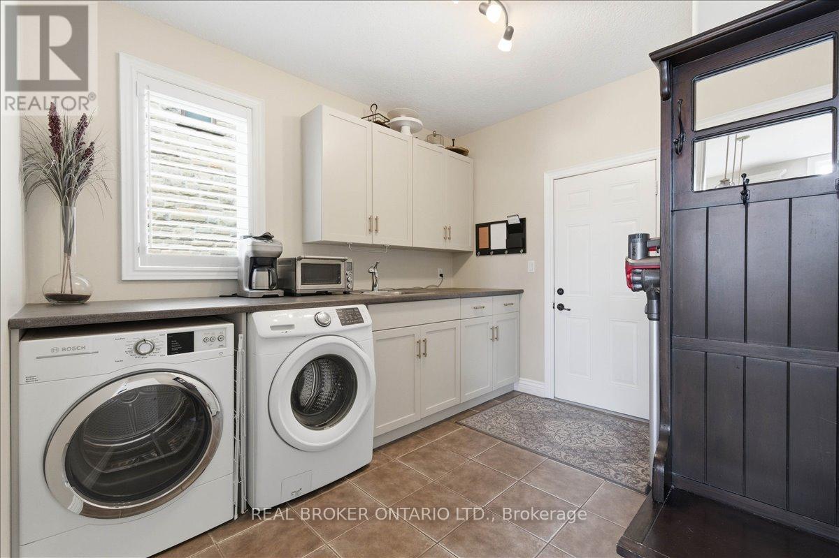 220 JOSEPH SCHOERG CRESCENT, Kitchener, Ontario, N2P2T4 — Photo 16