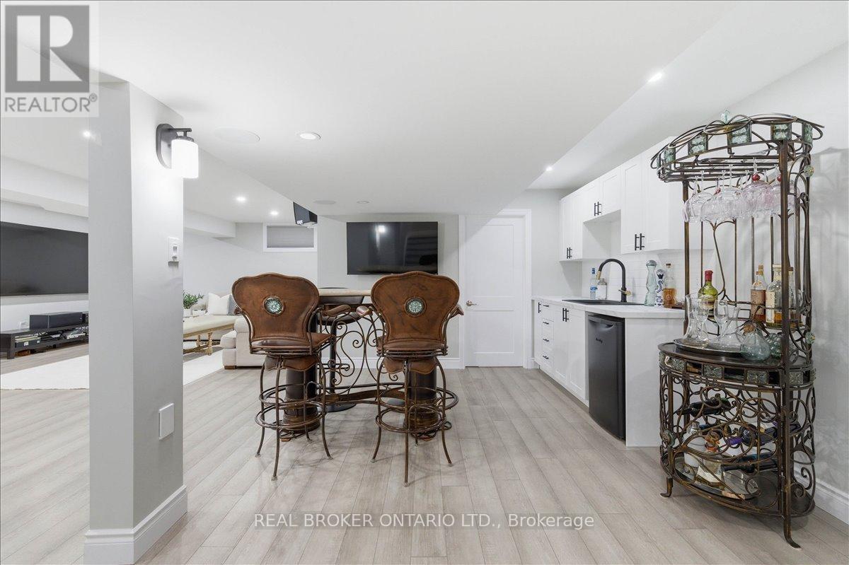 220 JOSEPH SCHOERG CRESCENT, Kitchener, Ontario, N2P2T4 — Photo 32