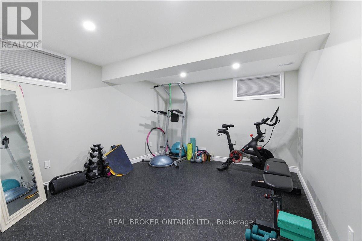 220 JOSEPH SCHOERG CRESCENT, Kitchener, Ontario, N2P2T4 — Photo 35