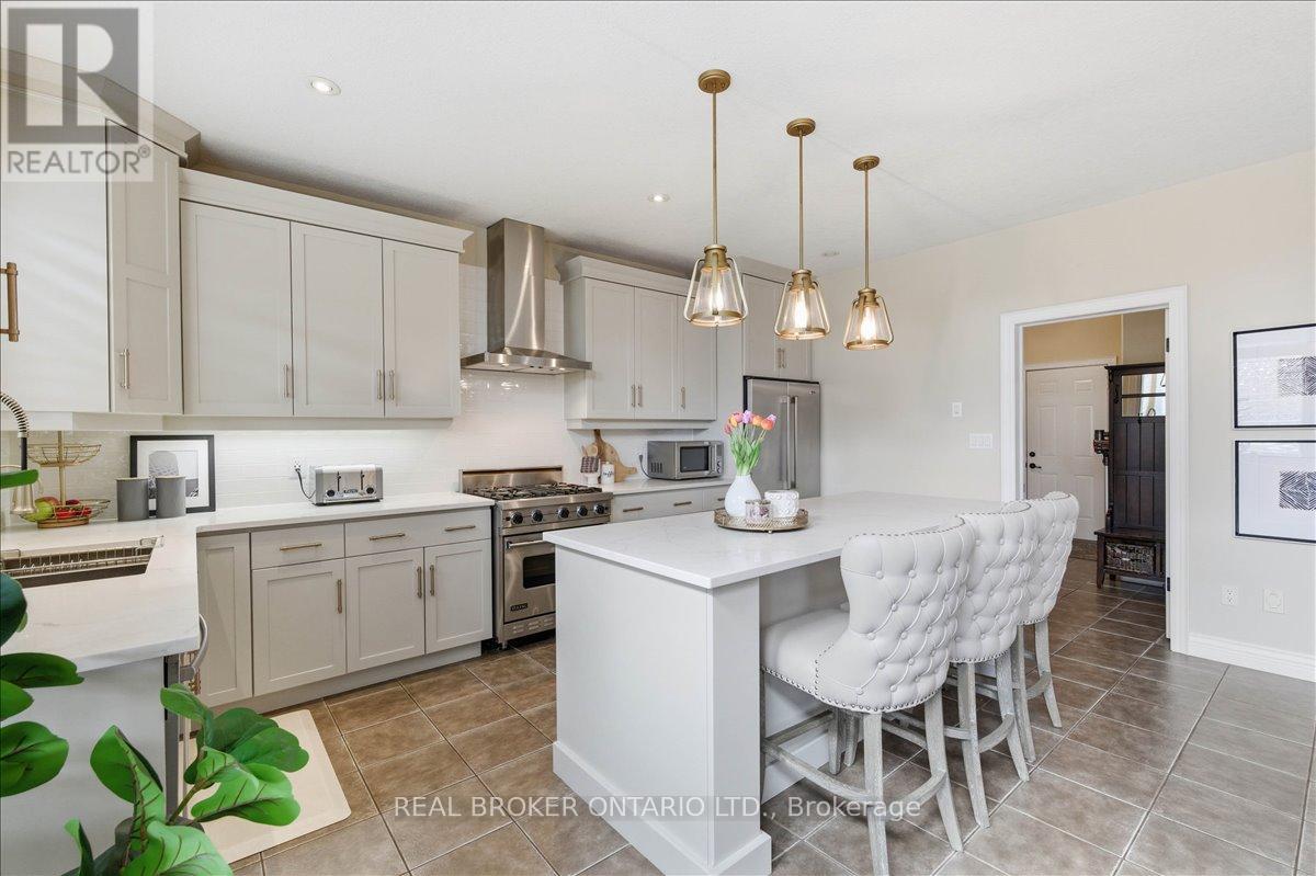 220 JOSEPH SCHOERG CRESCENT, Kitchener, Ontario, N2P2T4 — Photo 6