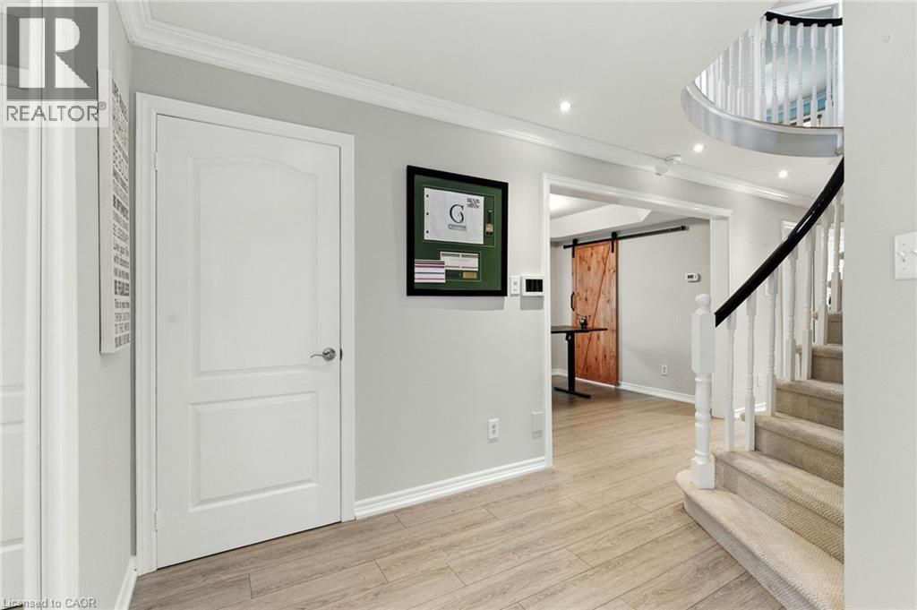 106 RYANS Way, Waterdown, Ontario, L8B0P3 — Photo 6