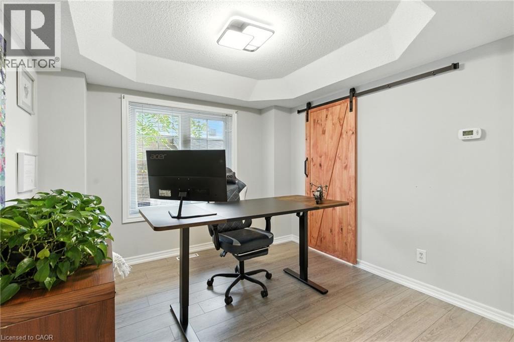 106 RYANS Way, Waterdown, Ontario, L8B0P3 — Photo 7