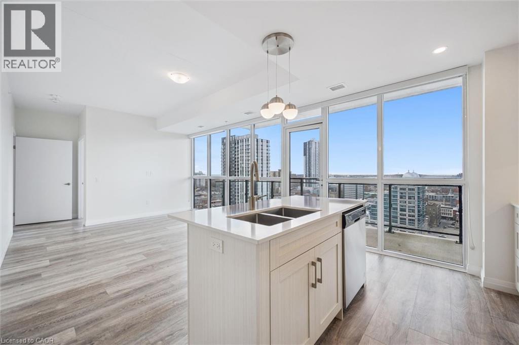 60 CHARLES Street W Unit# 1902, Kitchener, Ontario, N2G0C9 — Photo 11