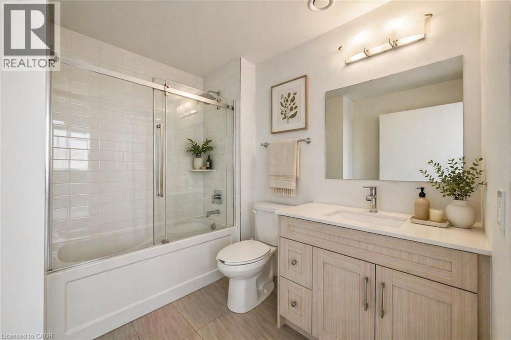 60 CHARLES Street W Unit# 1902, Kitchener, Ontario, N2G0C9 — Photo 26