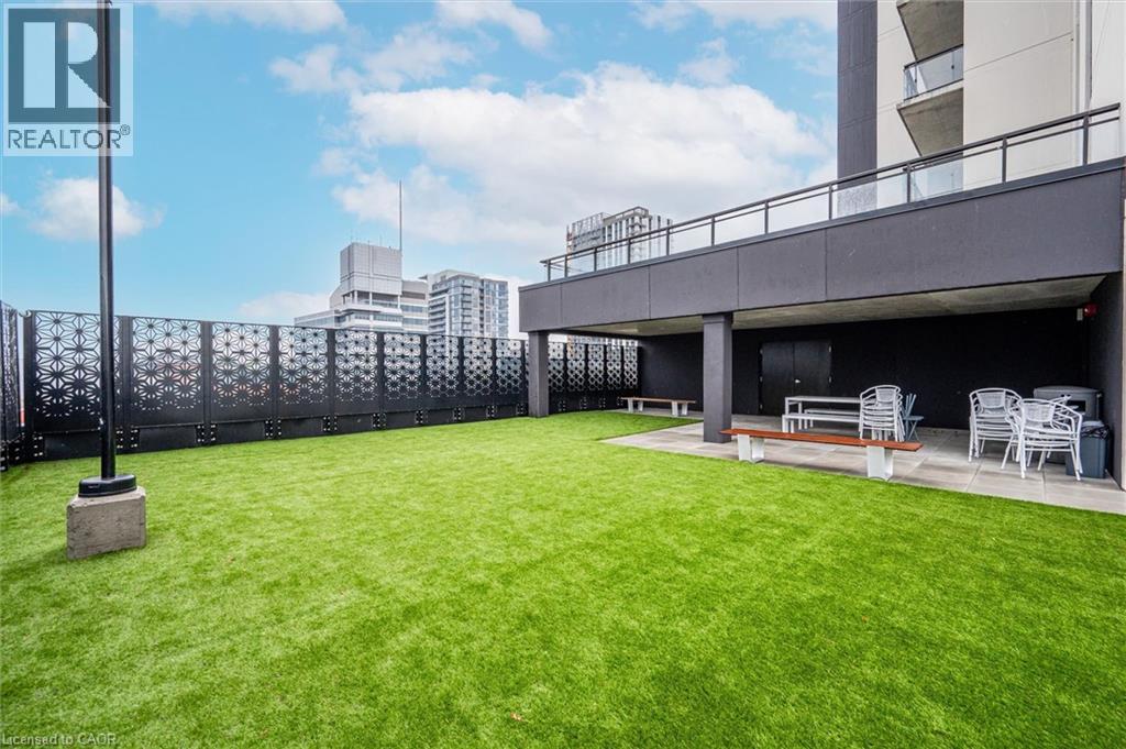 60 CHARLES Street W Unit# 1902, Kitchener, Ontario, N2G0C9 — Photo 33