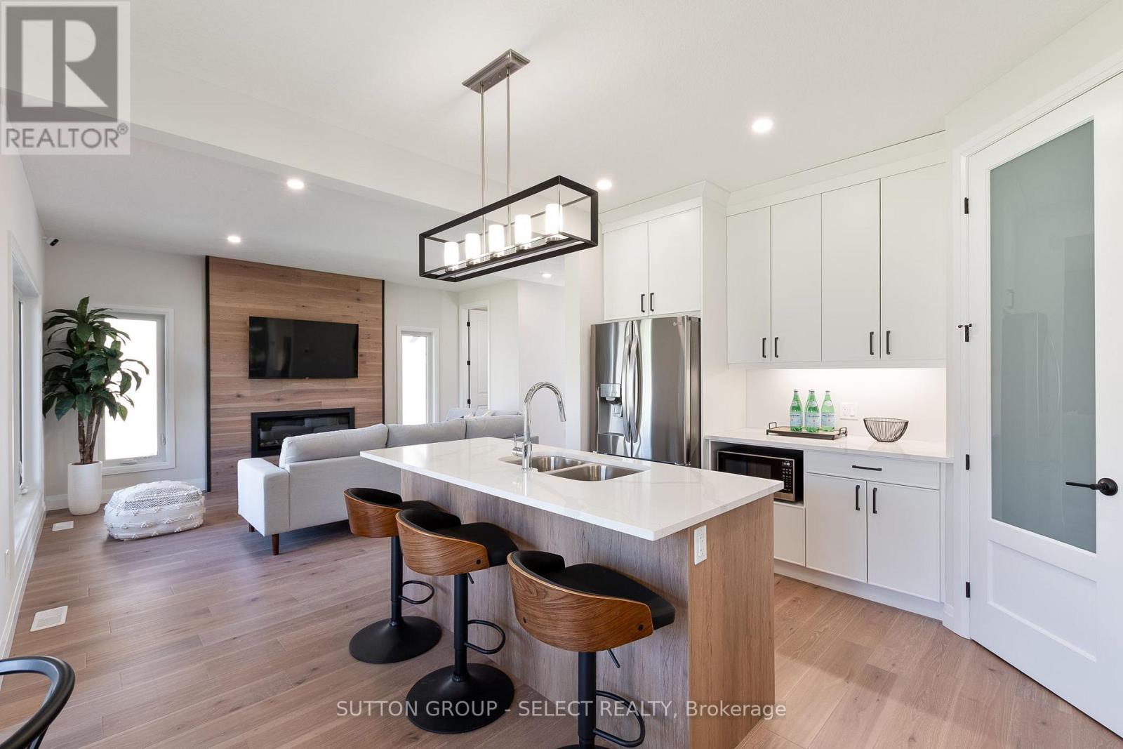 6366 HEATHWOODS AVENUE, London South (South V), Ontario, N6P1H5 — Photo 11