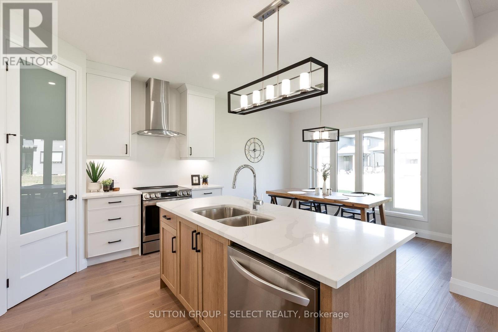 6366 HEATHWOODS AVENUE, London South (South V), Ontario, N6P1H5 — Photo 12