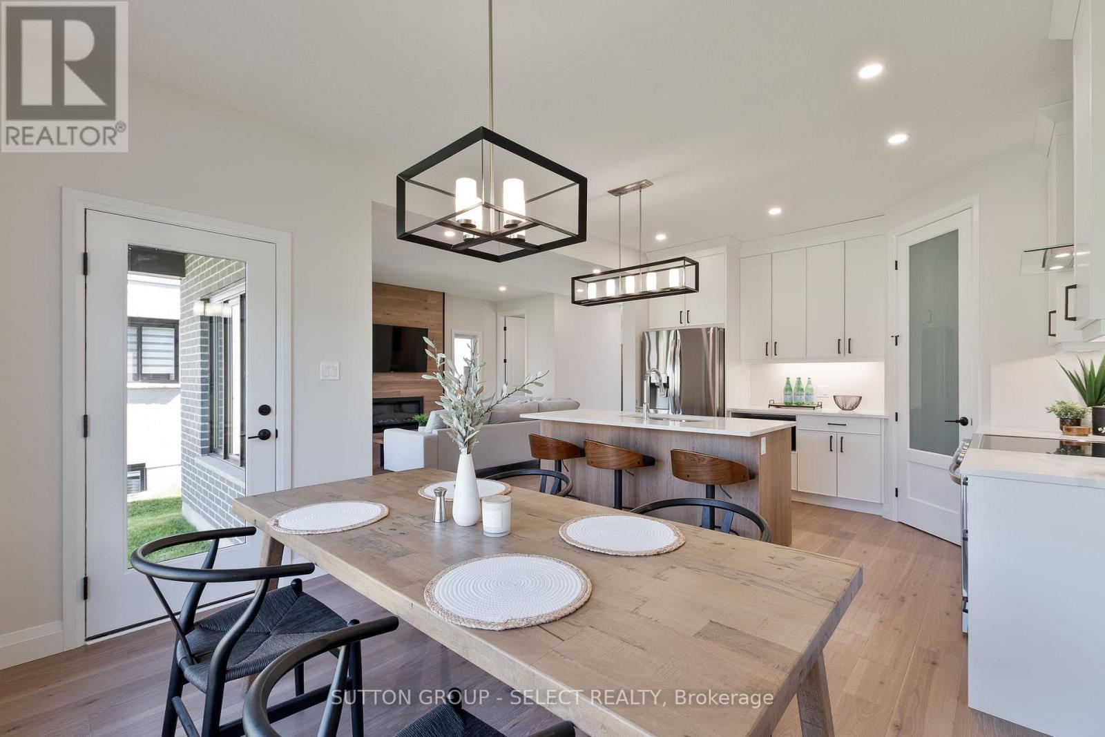 6366 HEATHWOODS AVENUE, London South (South V), Ontario, N6P1H5 — Photo 14