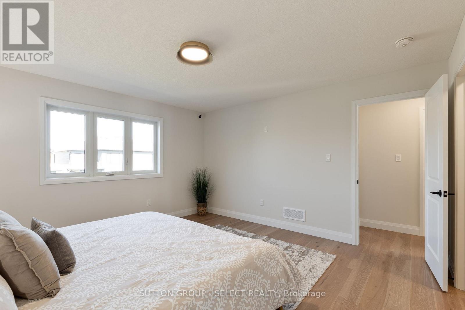 6366 HEATHWOODS AVENUE, London South (South V), Ontario, N6P1H5 — Photo 22