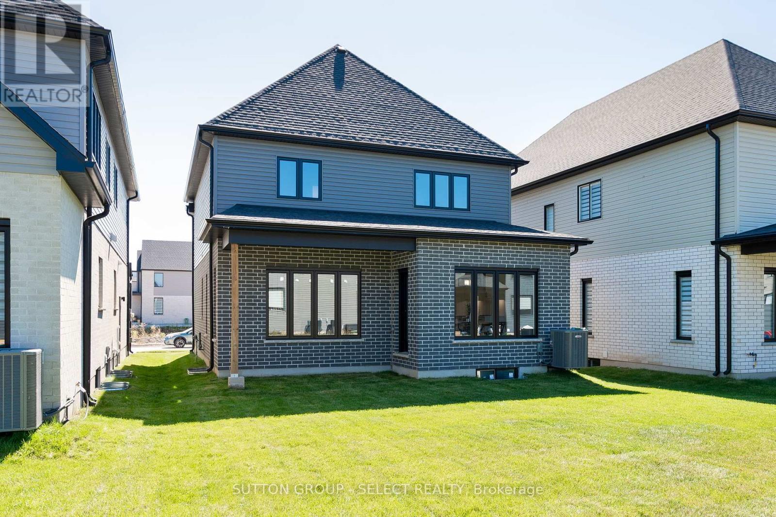 6366 HEATHWOODS AVENUE, London South (South V), Ontario, N6P1H5 — Photo 32