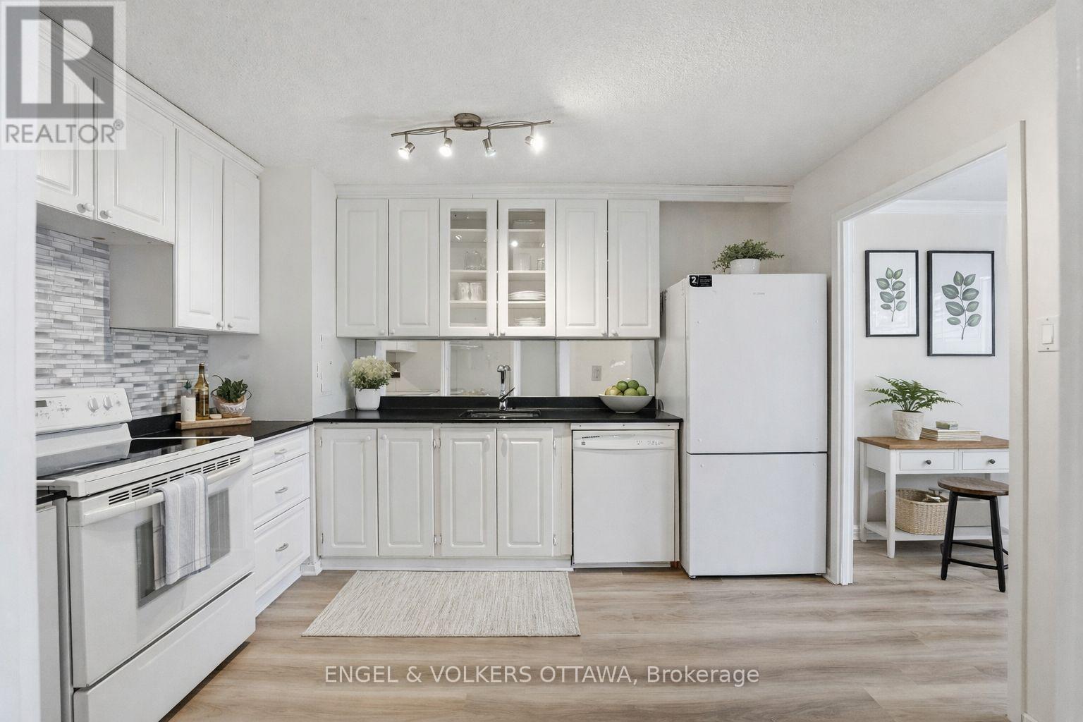 301 - 2951 RIVERSIDE DRIVE, Ottawa, Ontario, K1V8W6 — Photo 13