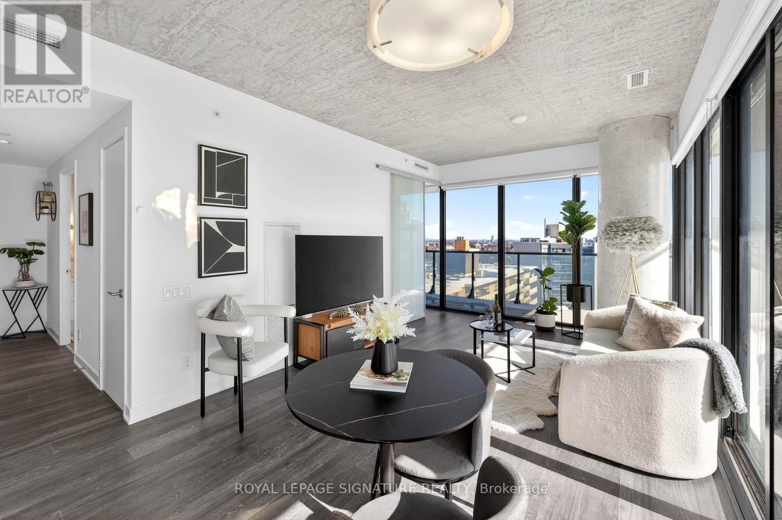 1110 - 185 ROEHAMPTON AVENUE, Toronto (Mount Pleasant West), Ontario, M4P0C6 — Photo 2