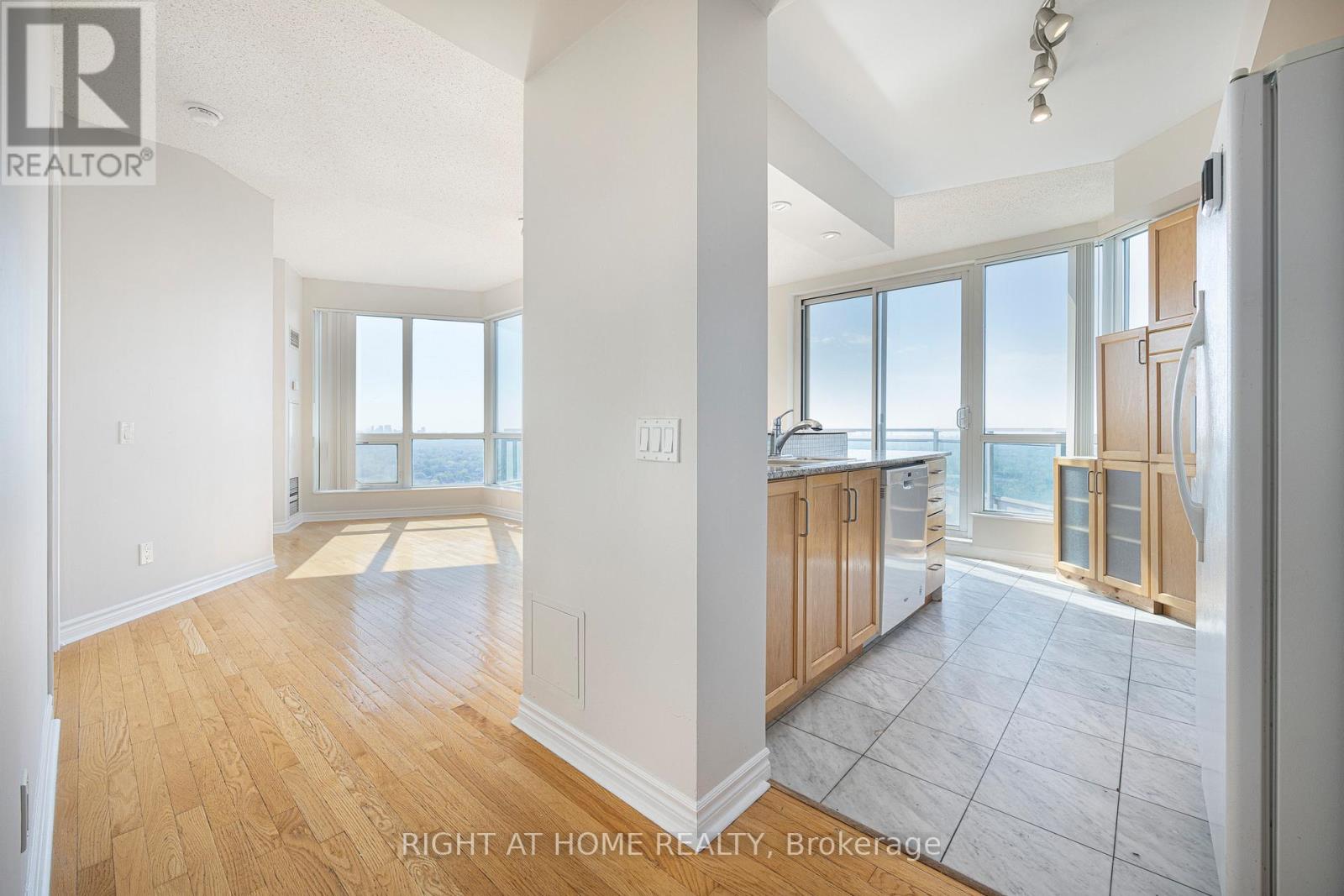 2610 - 60 BYNG AVENUE, Toronto (Willowdale East), Ontario, M2N7K3 — Photo 4