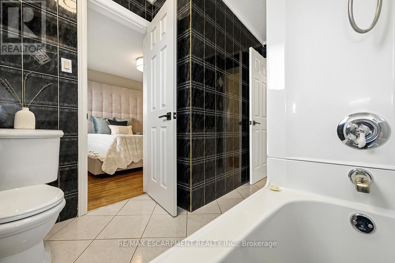 3726 HOLDEN CRESCENT, Mississauga (Mississauga Valleys), Ontario, L5A2V8 — Photo 26