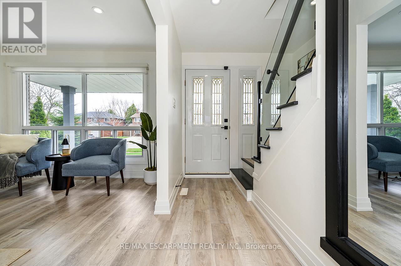 3726 HOLDEN CRESCENT, Mississauga (Mississauga Valleys), Ontario, L5A2V8 — Photo 6