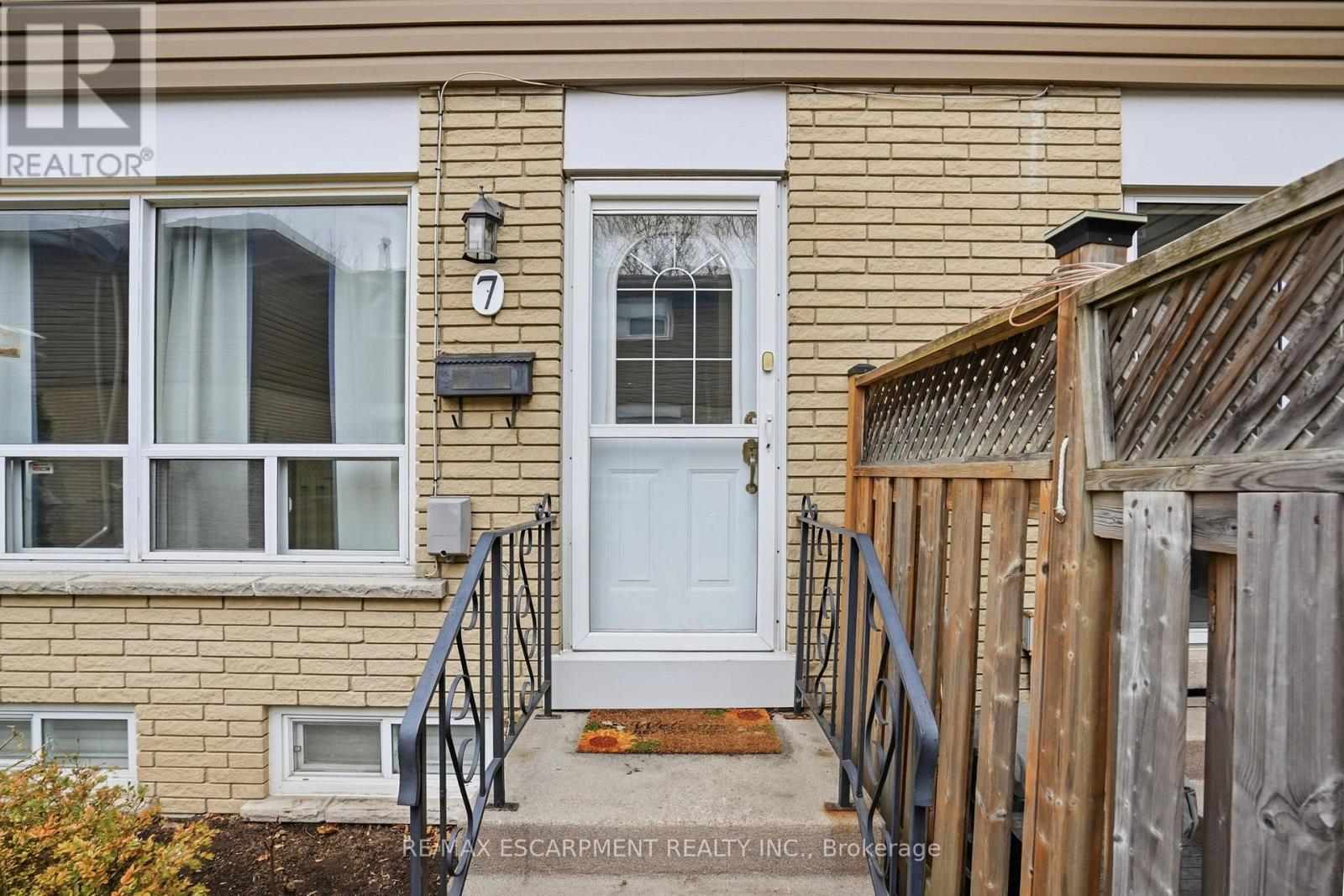 7 - 914 MOHAWK ROAD, Hamilton (Lisgar), Ontario, L8T2R8 — Photo 3